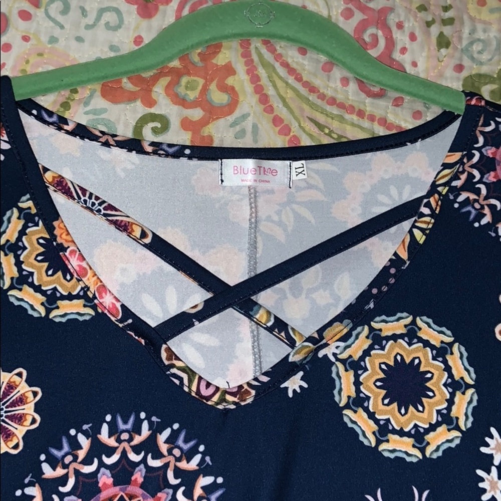 Blouse - Picture 2 of 4